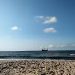 In By Sea And Vakantiehuis Dziwnówek
