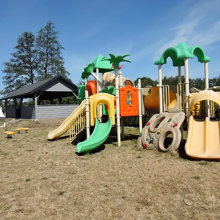 In By Sea And Сasa de vacaciones