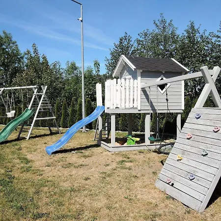 In By Sea And Сasa de vacaciones